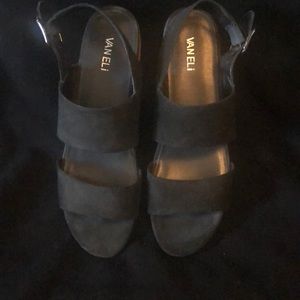 Vaneli black suede feel platform sandal, size 11n